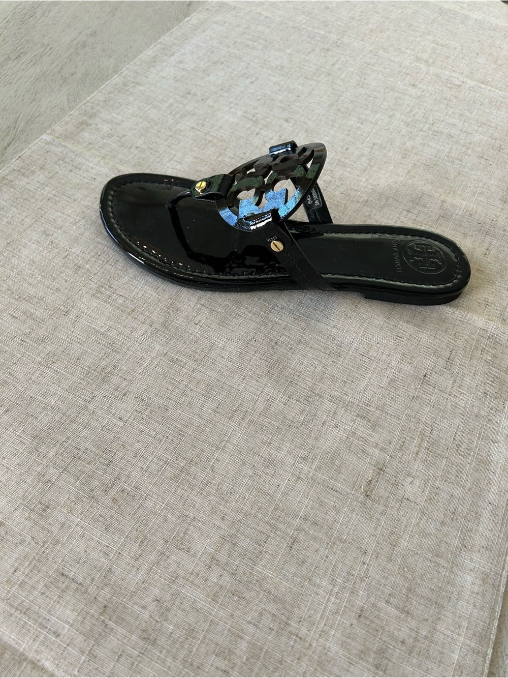Tory Burch Miller, Black Patent, Size 9, Slightly worn - Picture 2 of 6